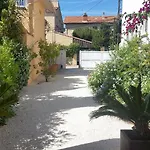 Logis Synaya 3*