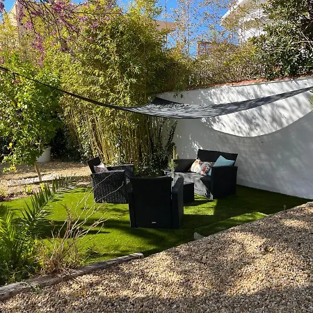 Le Synaya サナリー・シュル・メール