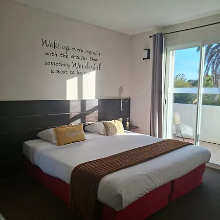 Logis Synaya 3* ساناري سور مير