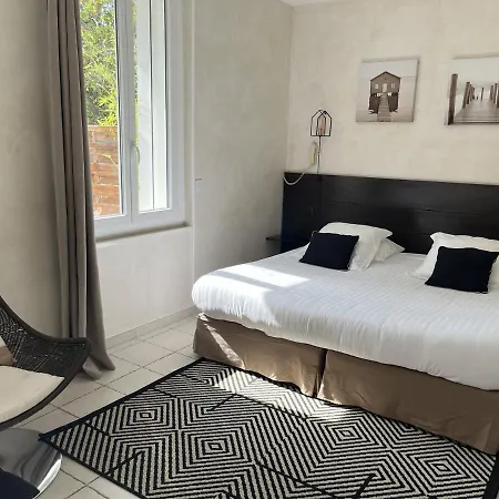 Le Synaya Hotel