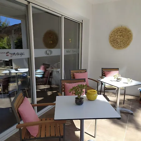 Hotel Le Synaya