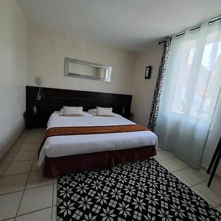 Logis Synaya 3*