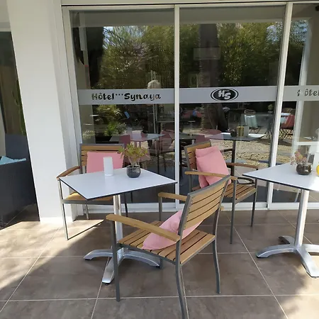 Hotel Logis Synaya Sanary-sur-Mer