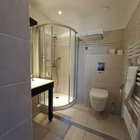Hotel Logis Synaya