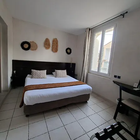 Logis Synaya 3* Sanary-sur-Mer