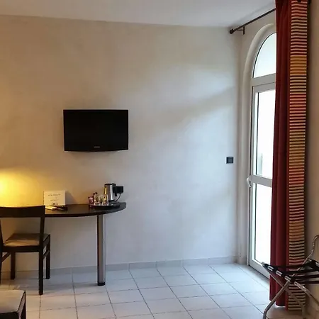 Hotel Le Synaya 3*